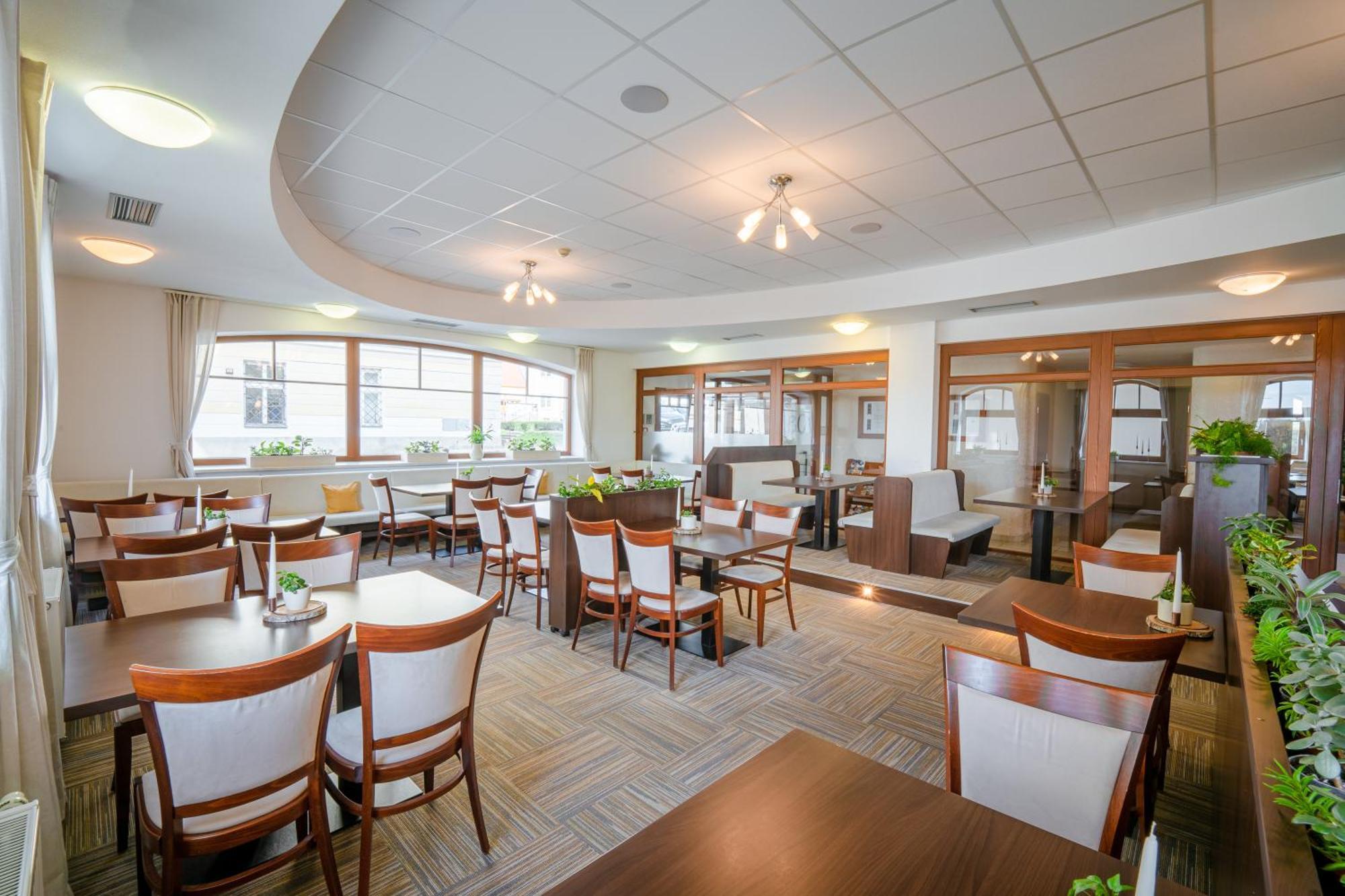 Hotel Artaban Zirovnice ภายนอก รูปภาพ